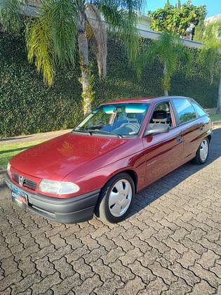 CHEVROLET ASTRA 2.0 MPFI GLS 8V GASOLINA 4P MANUAL CHEVROLET ASTRA 2.0 MPFI GLS 8V GASOLINA 4P MANUAL